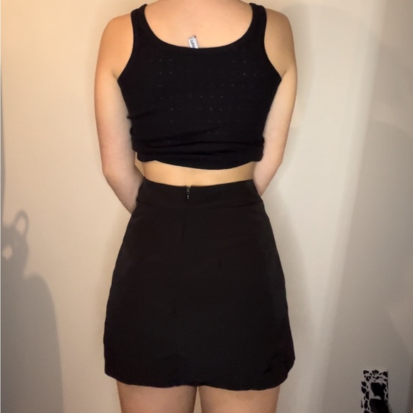 Mini black skirt/ shorts underneath/ little too big for me - Picture 2 of 4